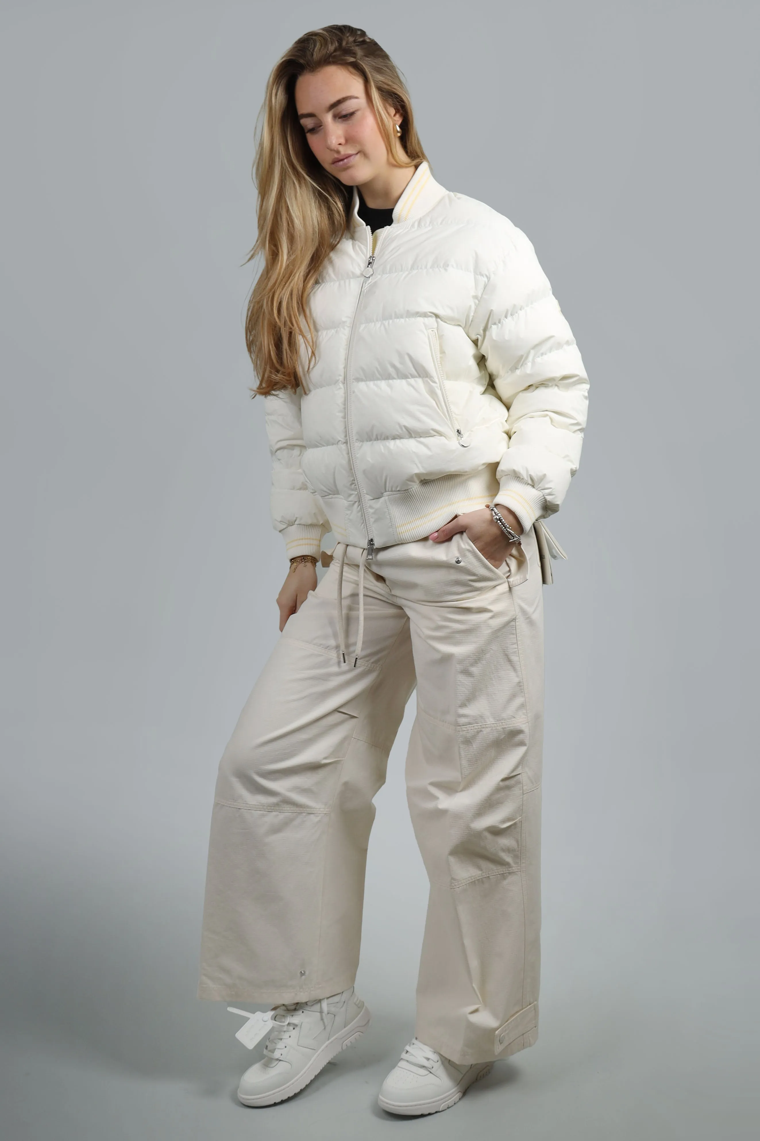Argo White