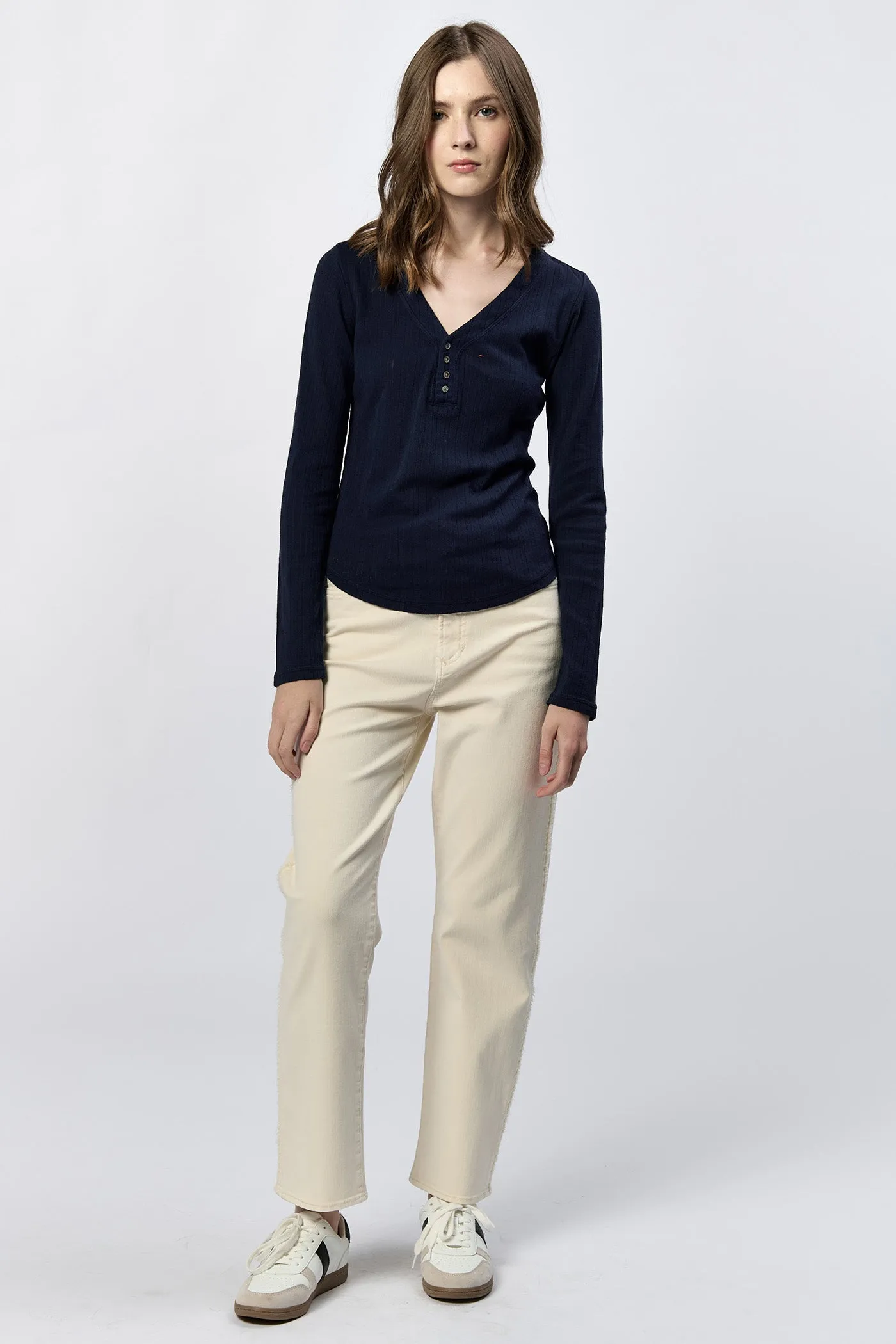 CORTADO LONG SLEEVE FITTED HENLEY TOP BLACK IRIS