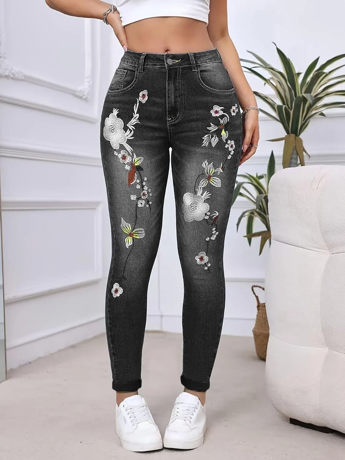 Women's Stretch Embroidery Washed Jeans Slim Fit Floral Skinny Small Foot Jeans Pocket Floral Skinny Jeans